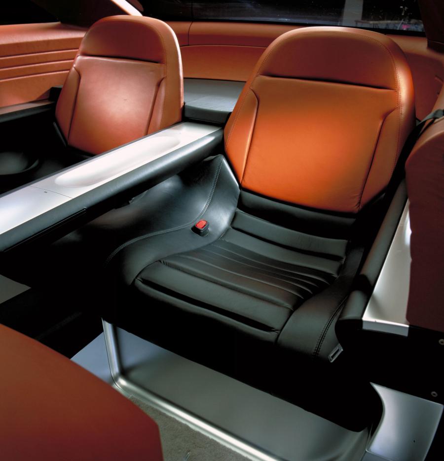  Ford Forty Nine Concept 2001 года  (фото 4 из 29)